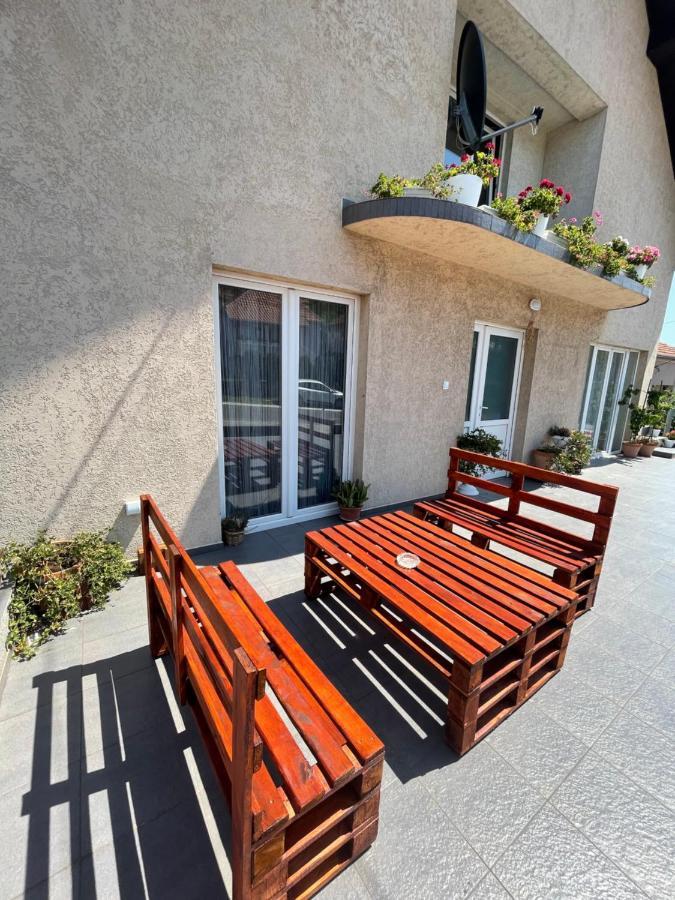 Stan Na Dan Oplenac Apartman Topola Kültér fotó